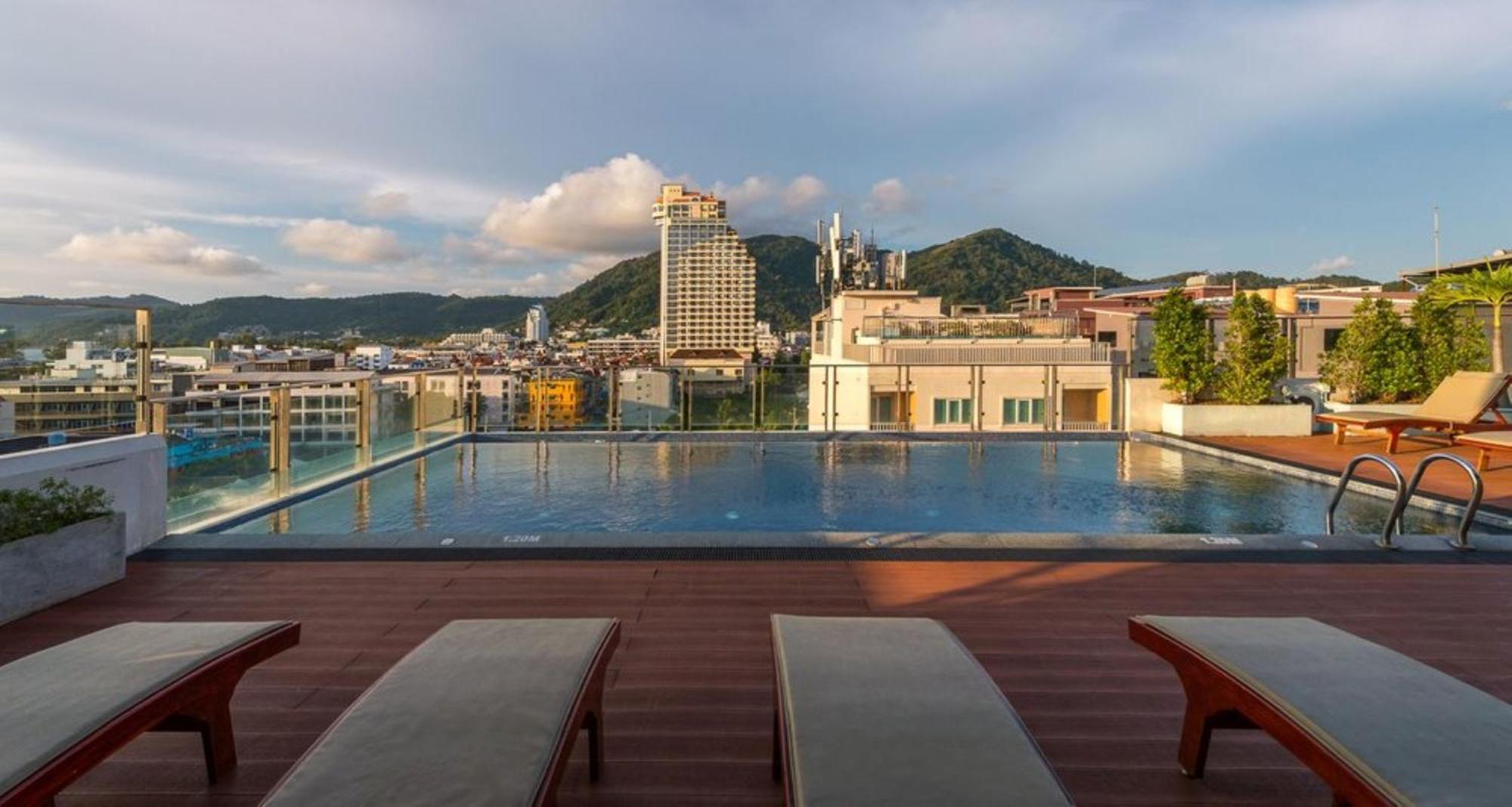 Centro One מלון Patong
